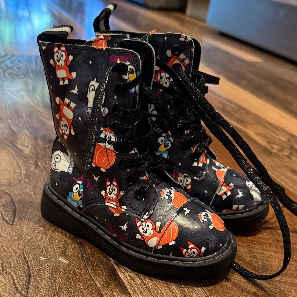 Bluey Halloween boots!